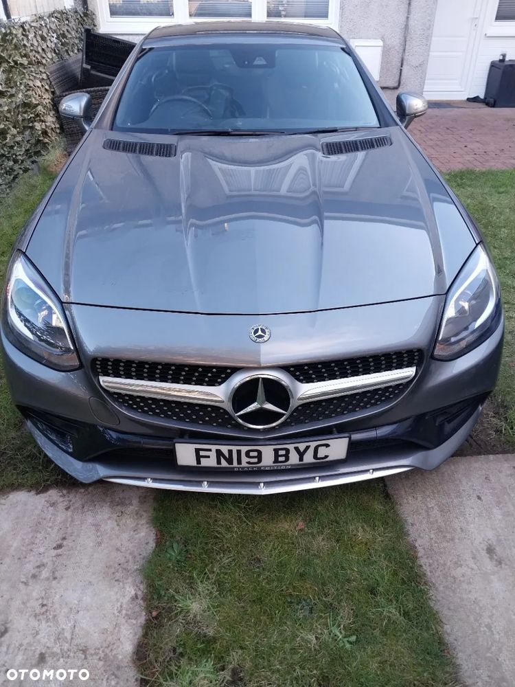Mercedes-Benz SLC 180 - 1