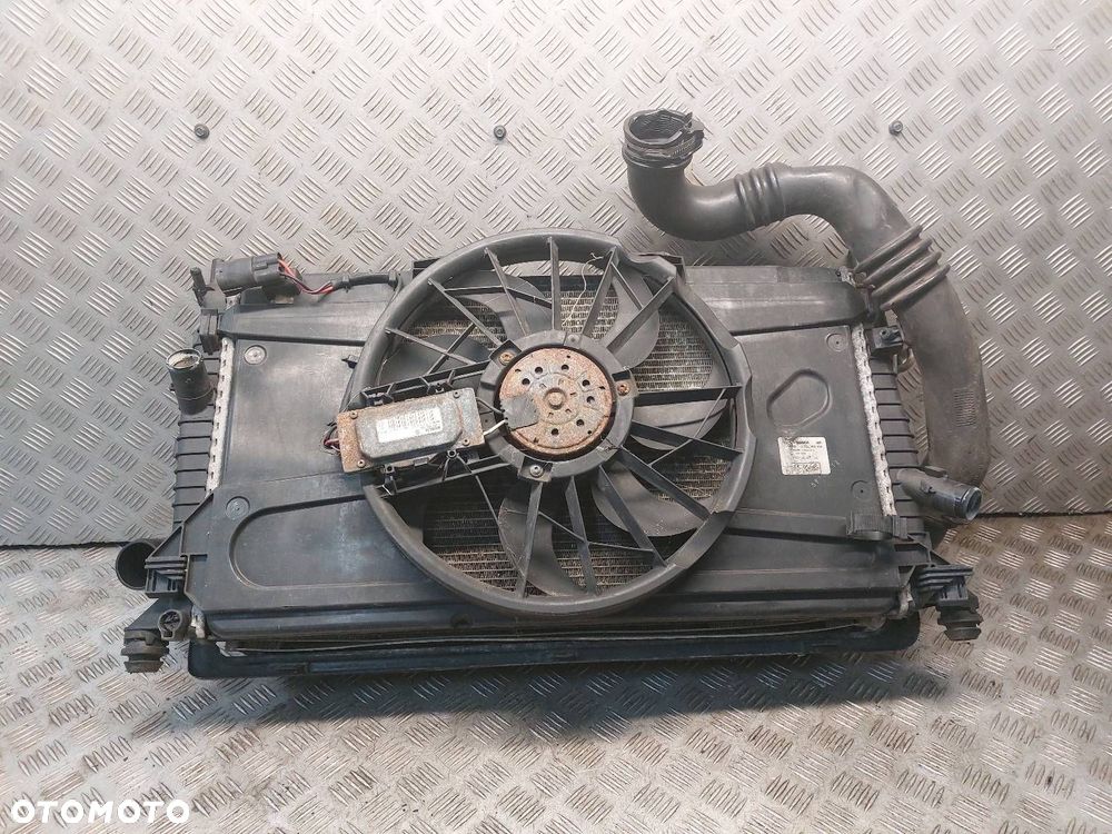 CHŁODNICA WODY KLIMATYZACJI INTERCOOLER WENTYLATORY VOLVO V50 I 2.0 D - 1