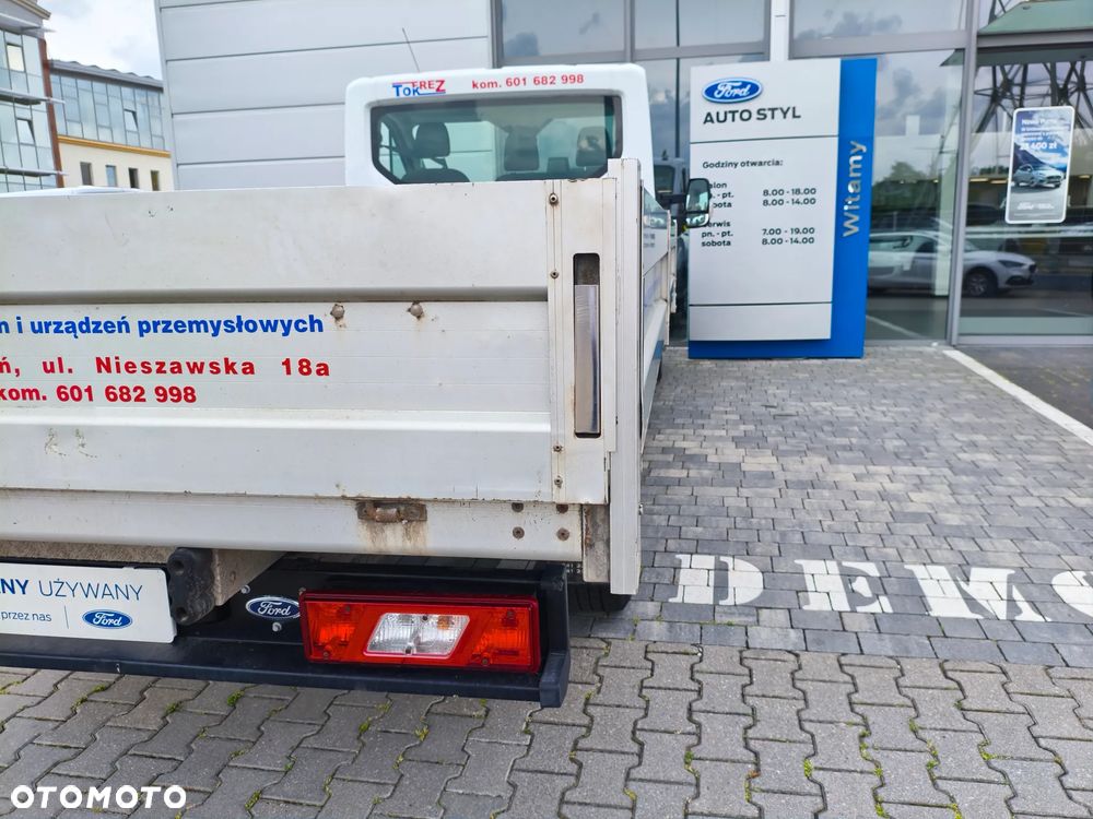 Ford Transit 350 - 25