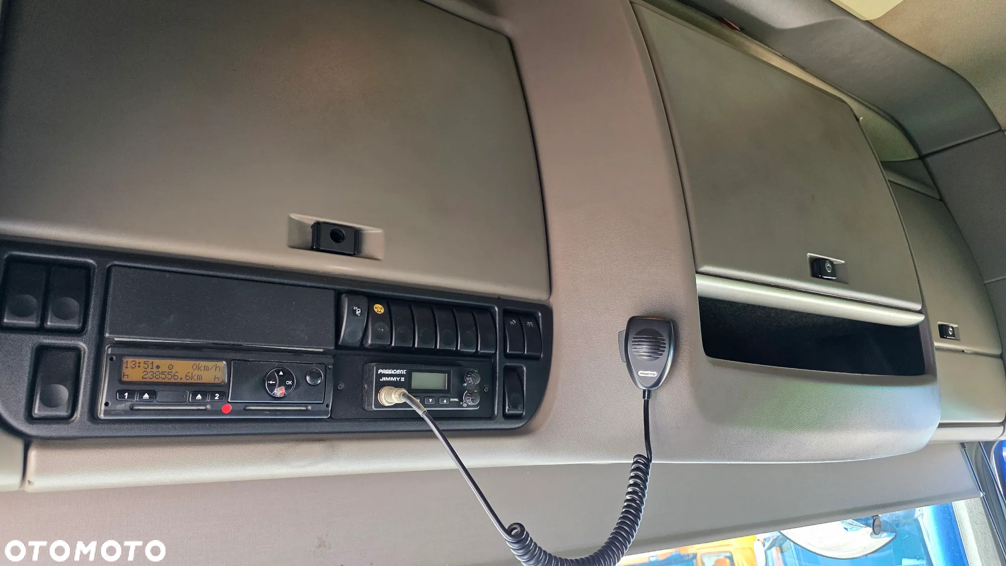 DAF 105 - 8