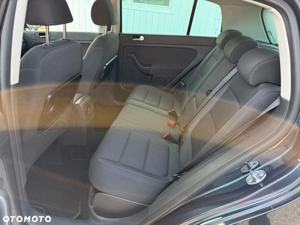 Volkswagen Golf Plus 1.6 TDI BlueMot Comfortline - 17