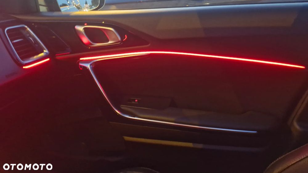 Kia ProCeed 1.6 CRDi GT Line DCT - 28