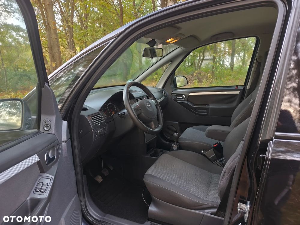 Opel Meriva - 18