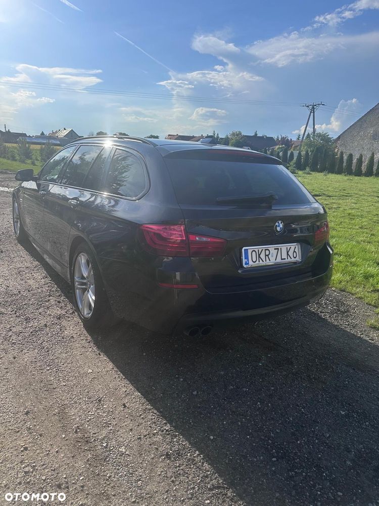 BMW Seria 5 525d Touring - 9