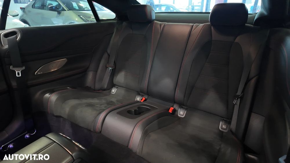 Mercedes-Benz E AMG 53 4Matic+ Coupe AMG Speedshift TCT-9G - 38