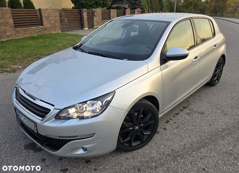 Peugeot 308 - 1