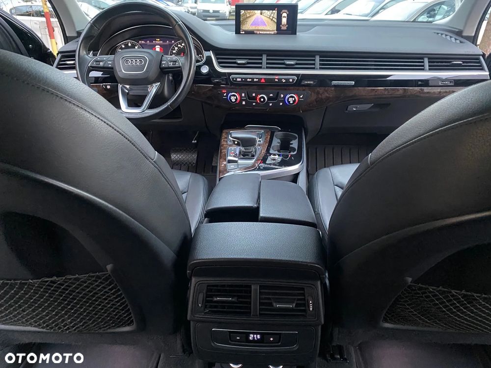 Audi Q7 - 15