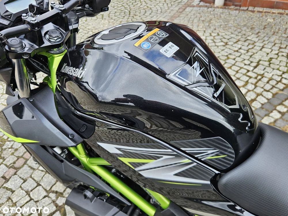 Kawasaki Z - 37