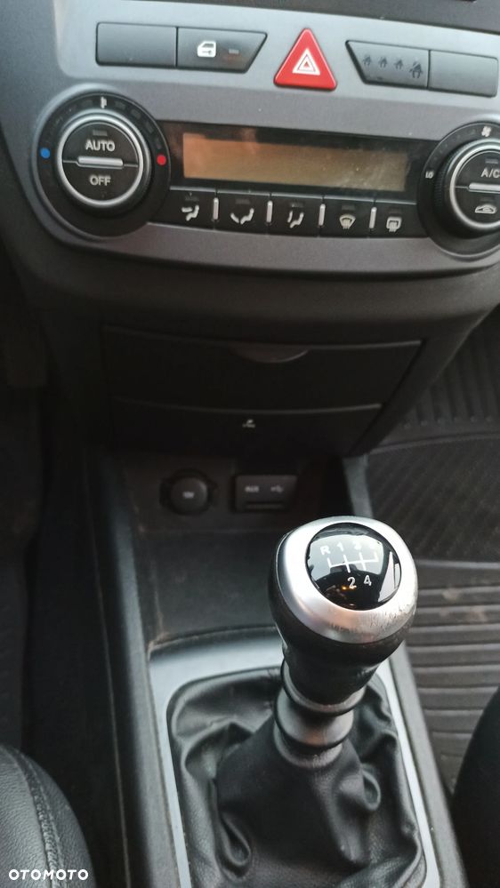 Kia Ceed - 7
