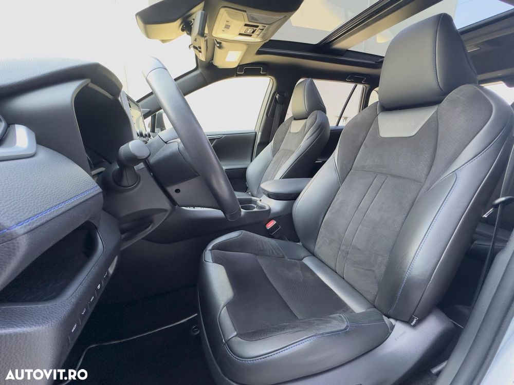 Toyota RAV4 2.5 VVT-iE 4x4 Luxury - 13