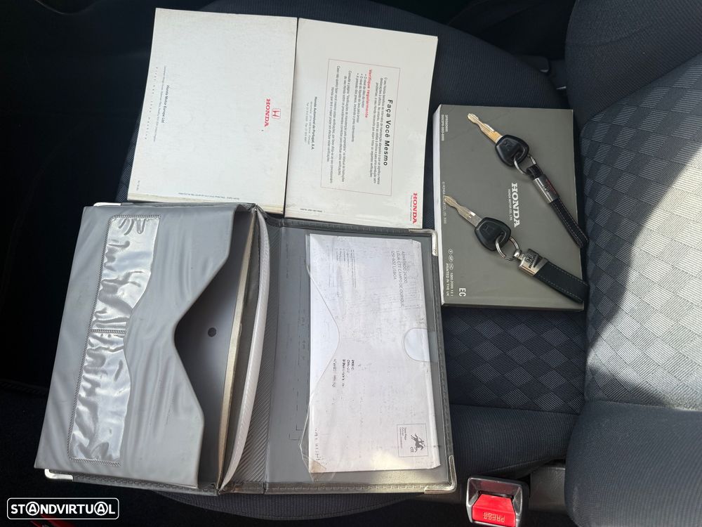 Honda Civic 1.4i S - 25