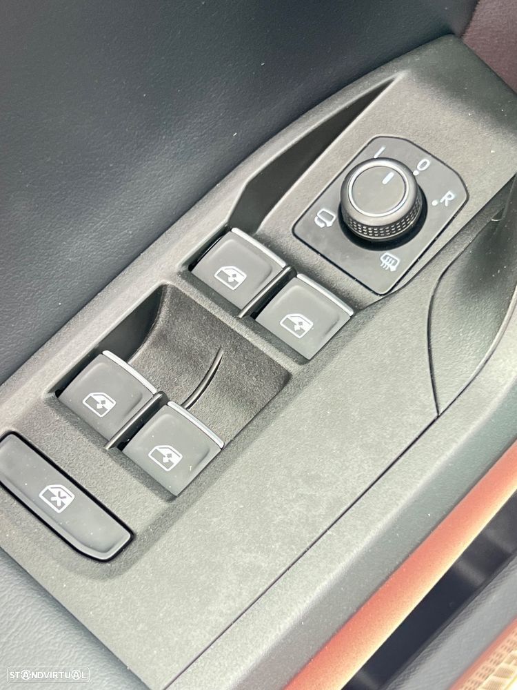SEAT Leon ST 1.4 e-Hybrid FR DSG — fotografia 16