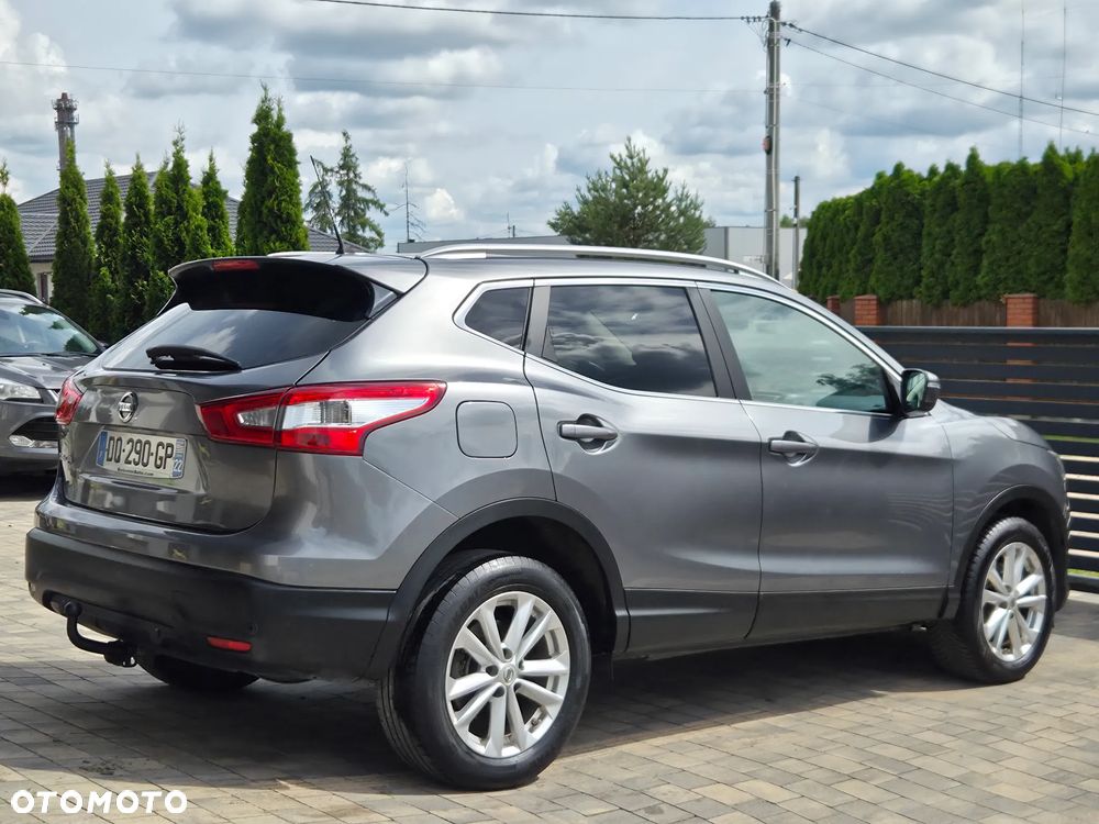Nissan Qashqai 1.2 DIG-T Xtronic ACENTA - 4