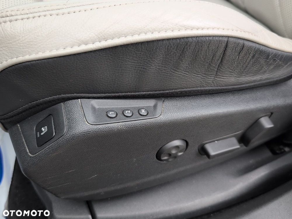 DS Automobiles DS 7 Crossback - 12