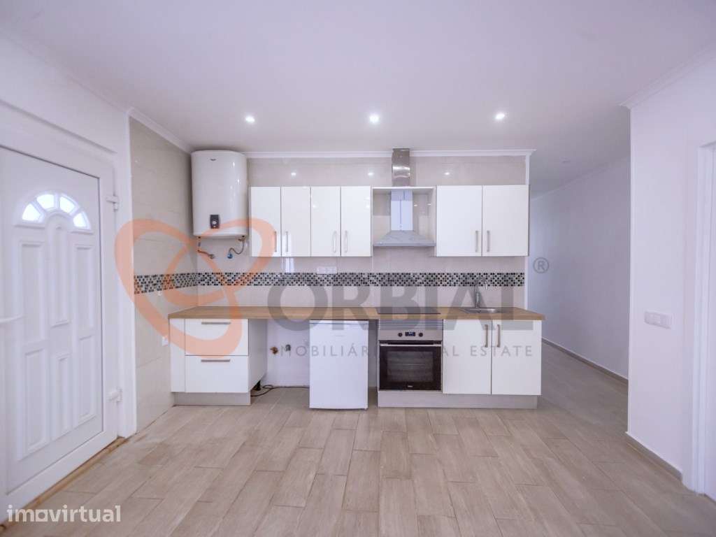 Moradia T2 no centro de Albufeira, a 5 minutos da praia - Grande imagem: 5/30