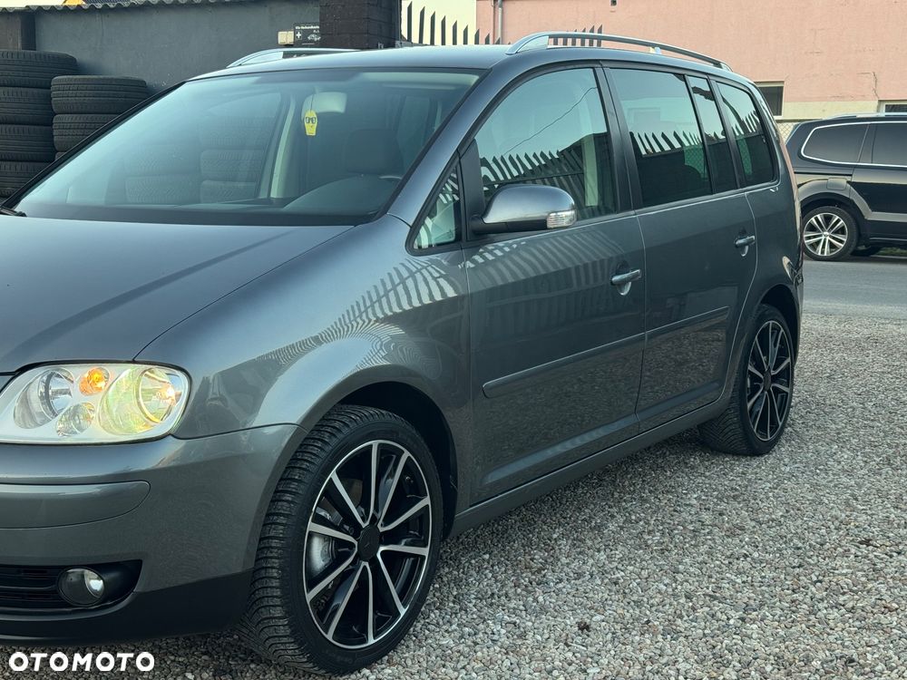 Volkswagen Touran 1.6 FSI Goal - 4