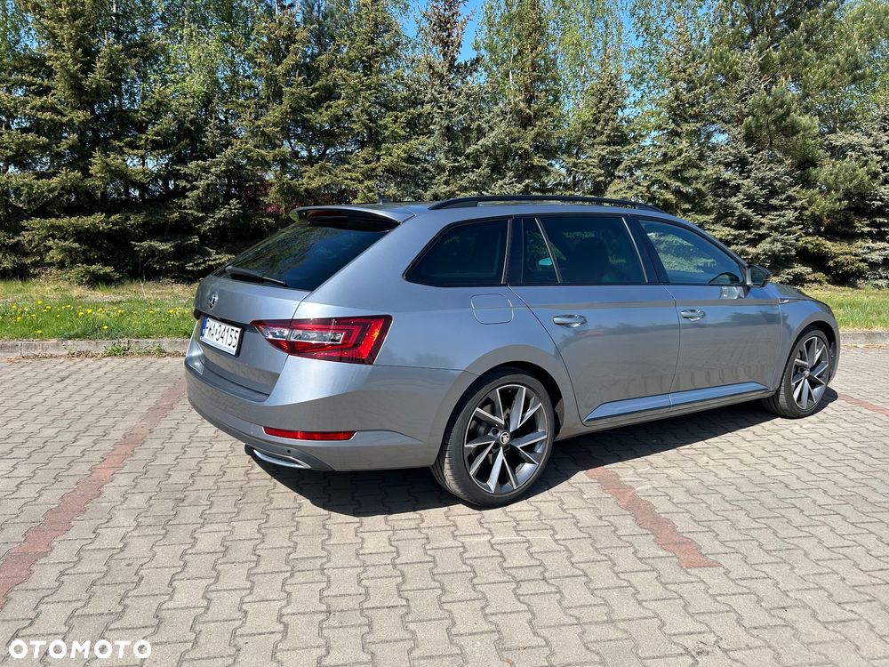 Skoda Superb 2.0 TDI DSG Sportline - 12