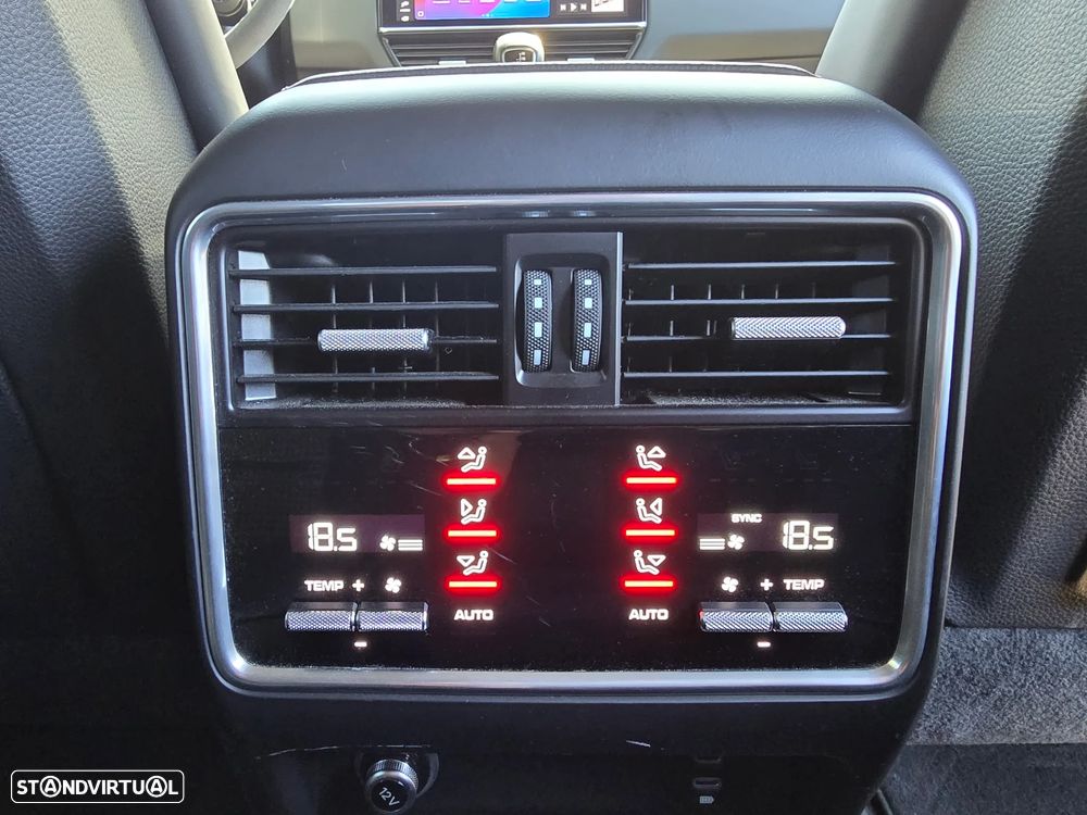 Porsche Cayenne Coupé E-Hybrid - 36