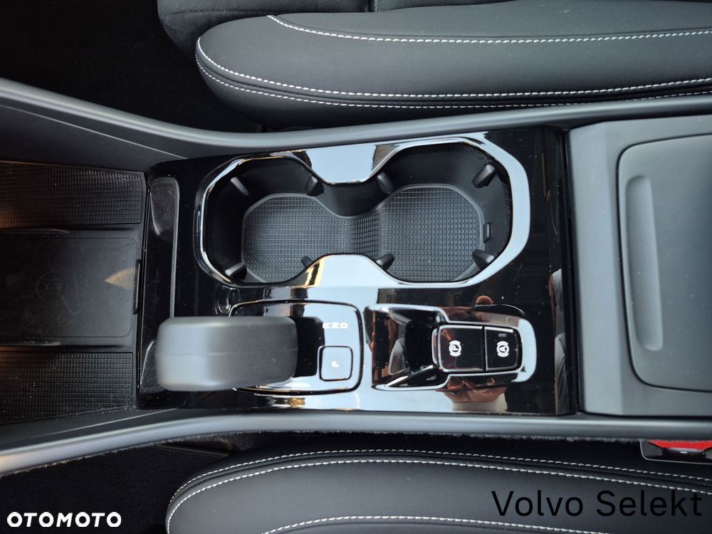 Volvo XC 40 - 18