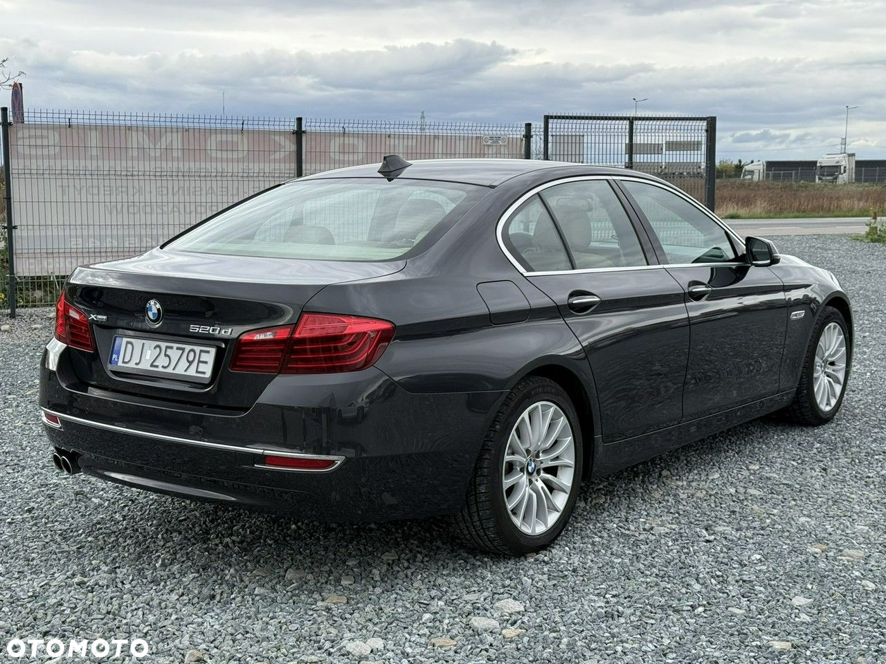 BMW Seria 5 520d xDrive Luxury Line - 9