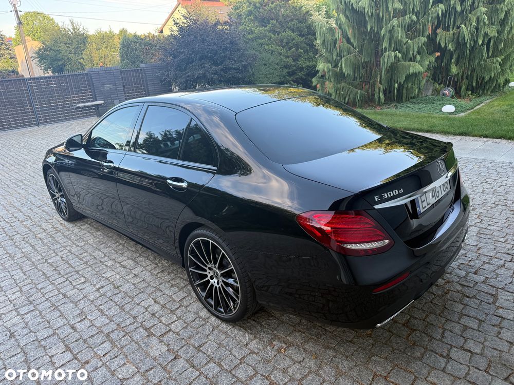 Mercedes-Benz Klasa E 300 d 9G-TRONIC - 6