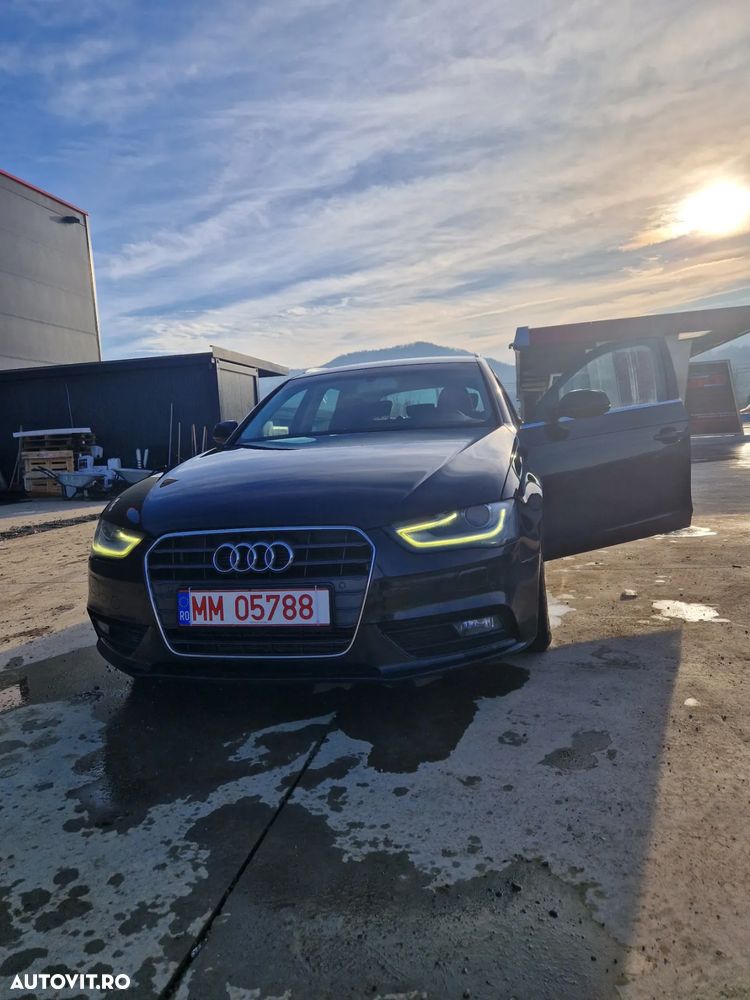 Audi A4 Avant 2.0 TDI DPF multitronic S line Sportpaket - 1