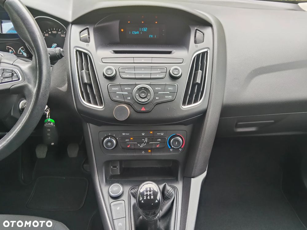 Ford Focus 1.0 EcoBoost Trend Sport - 11