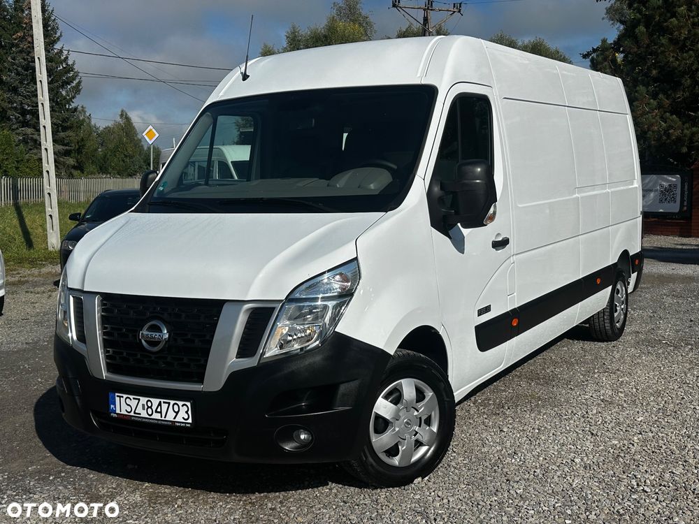 Nissan NV400 - 1