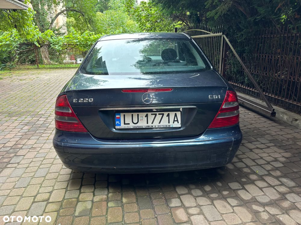 Mercedes-Benz Klasa E 220 CDI Classic - 3