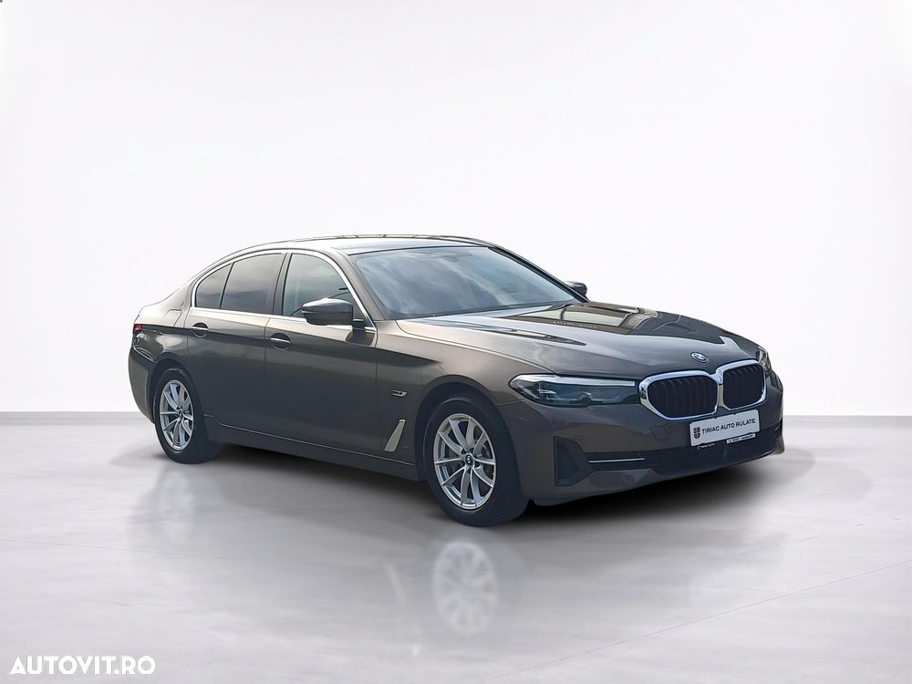 BMW 5 Series 2021 — imagine 7