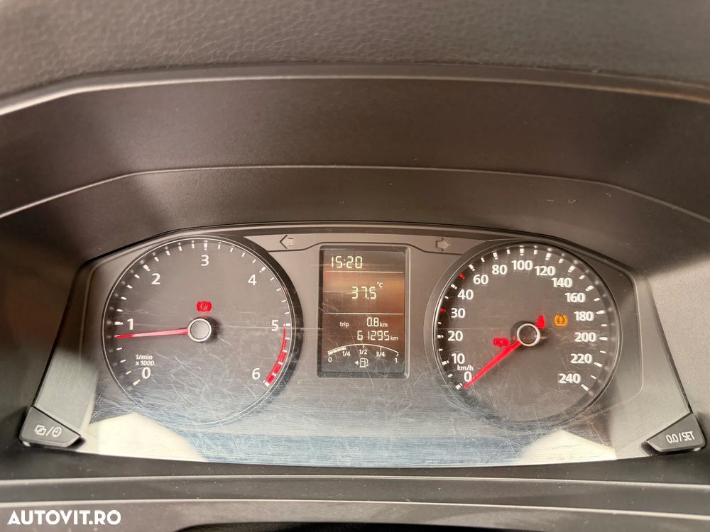 Volkswagen Transporter - 27