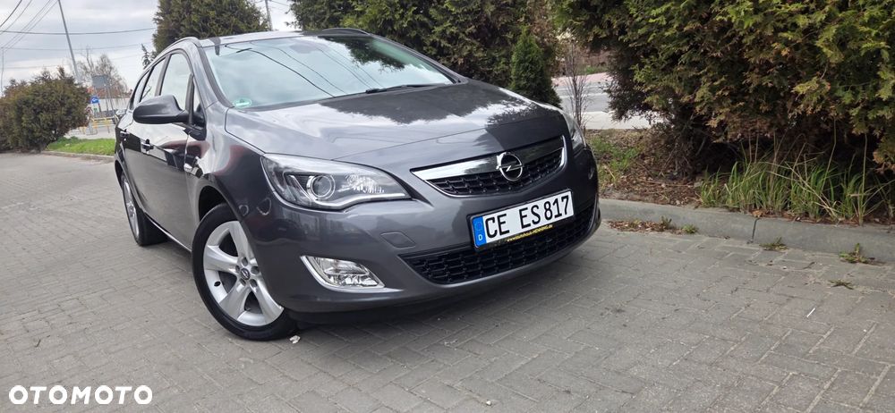 Opel Astra 1.6 Color Edition - 24
