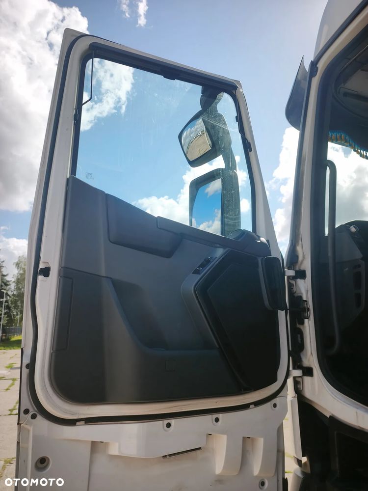 Renault Gama T 480 - 18