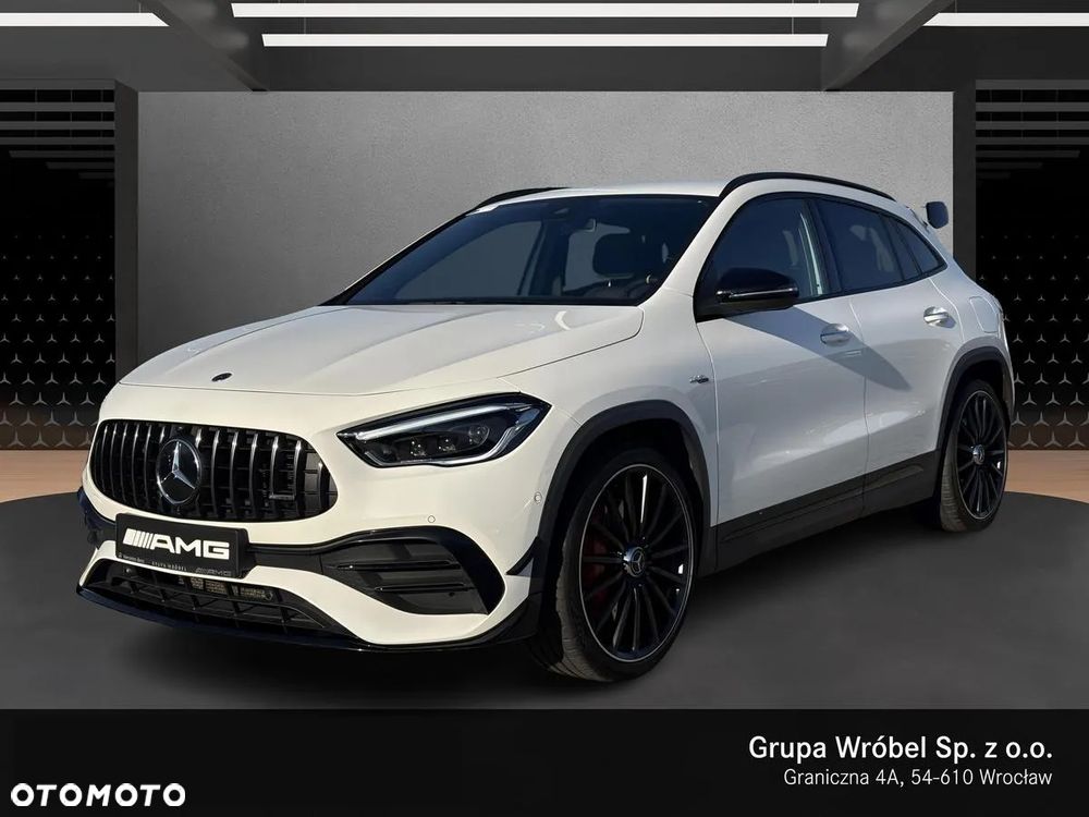 Mercedes-Benz GLA - 1