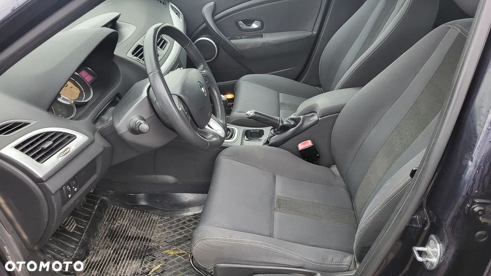 Renault Megane - 11