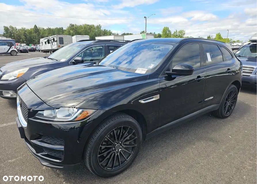 Jaguar F-Pace - 1