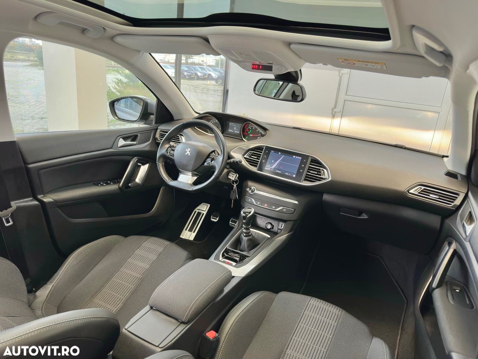Peugeot 308 SW BlueHDi 130 Stop & Start GT Pack - 10