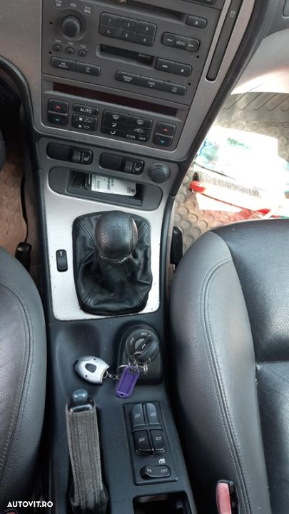 piese Saab 95 turbo benzina cod motor B235R/Tk 184kw cutie Capota far Aripă Masina este din 2003 jante roti r17 anvelope iarna 225/44/17 cauciucuri - 4