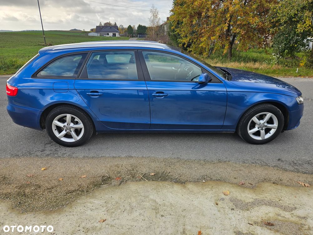 Audi A4 Avant - 6