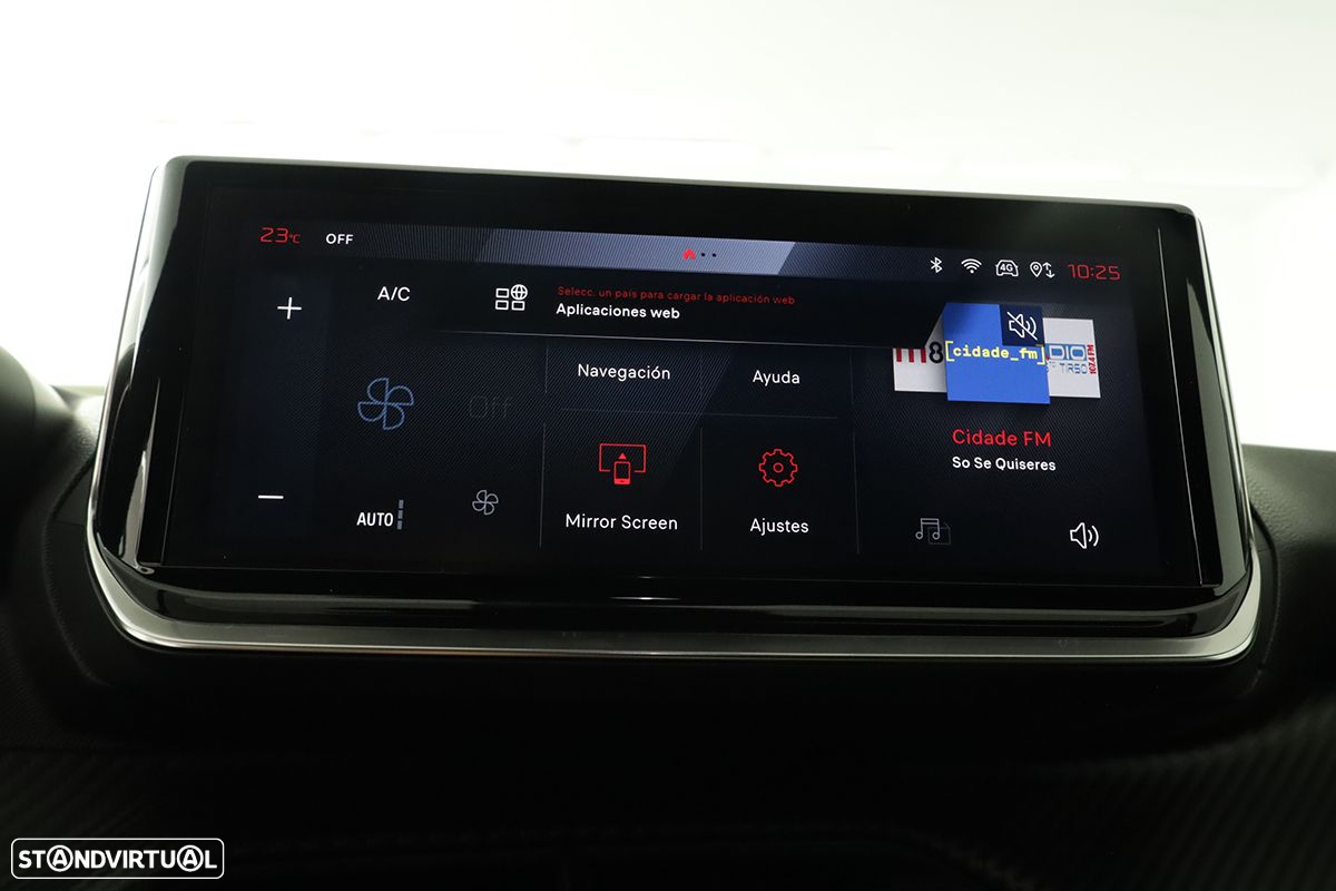 Peugeot 2008 1.2 PureTech Allure - 10