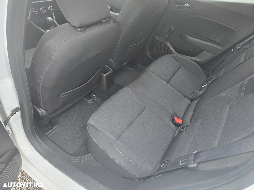 Renault Clio V E-Tech 145 Techno - 9