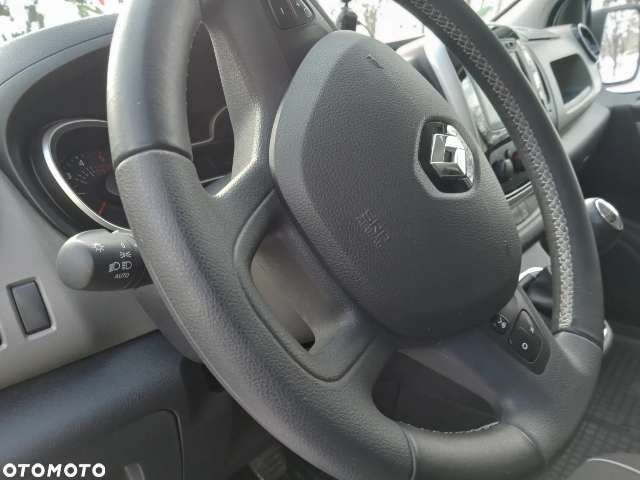 Renault Trafic - 14