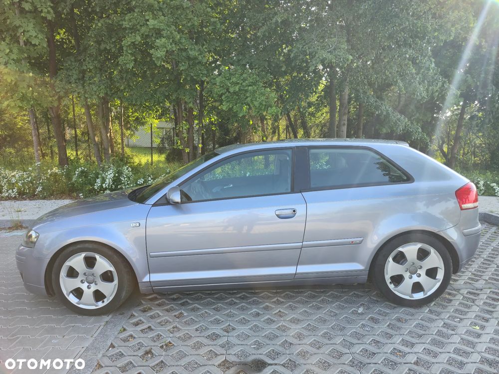 Audi A3 3-drzwiowe 2.0 TDI S Line Sportpaket plus - 4