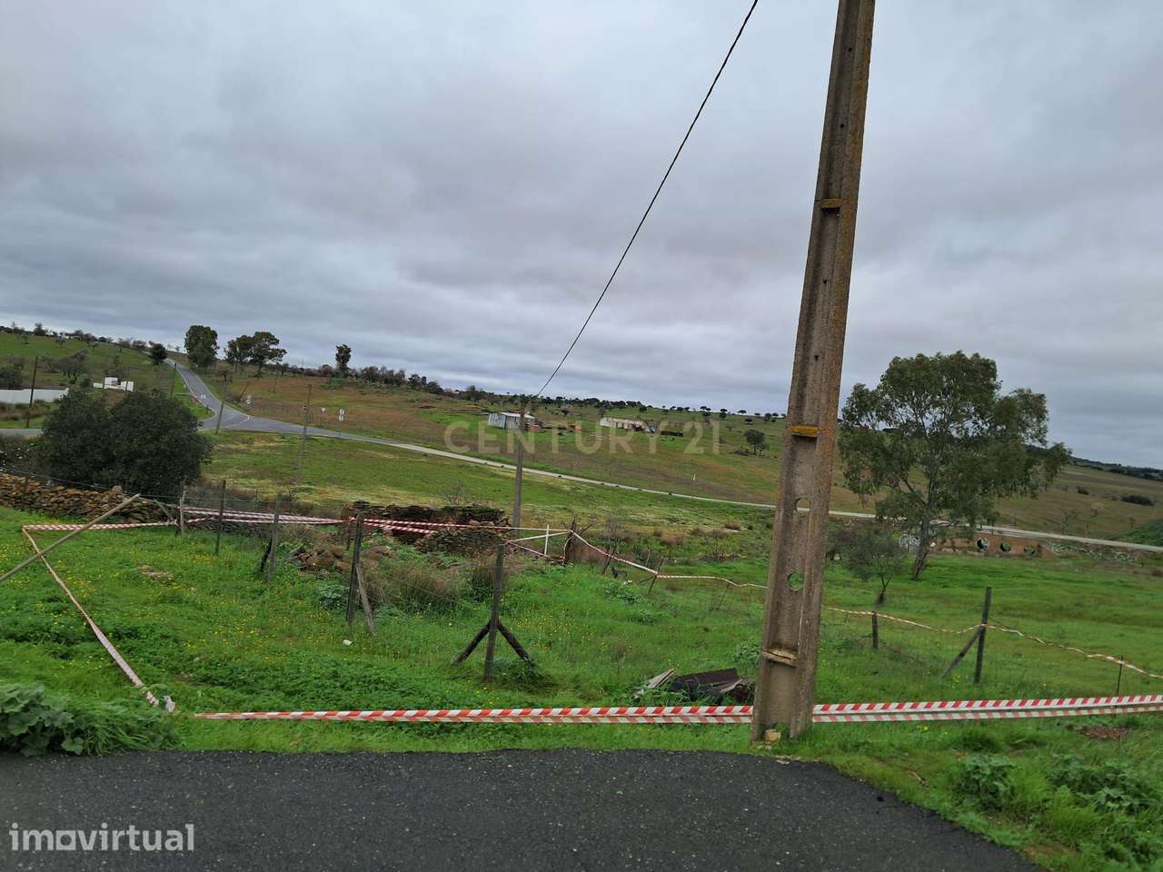 Terreno urbano no Alentejo, em Santana de Cambas, Mértola - Grande imagem: 2/8