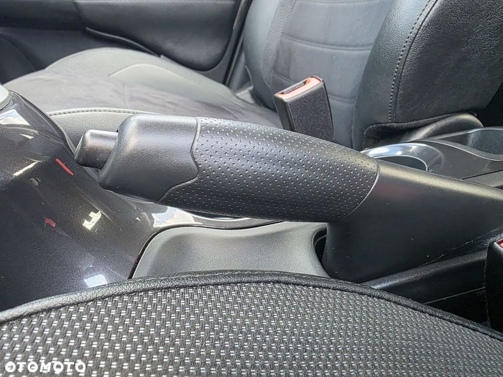 Nissan Juke 1.6 N-Connecta - 26