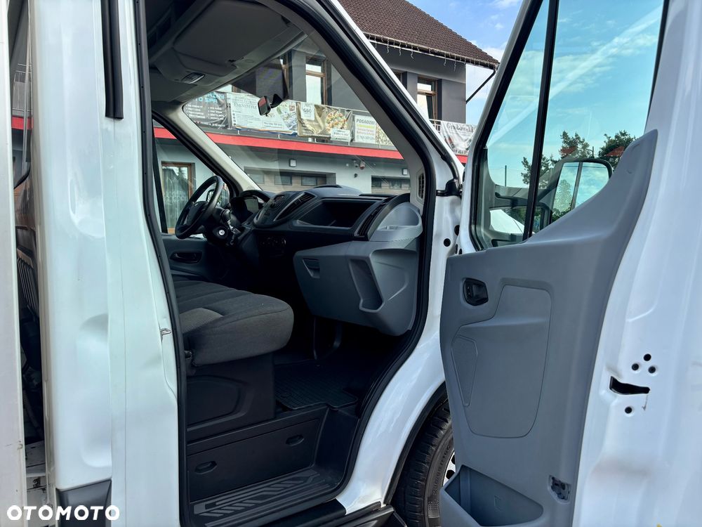 Ford Transit - 29