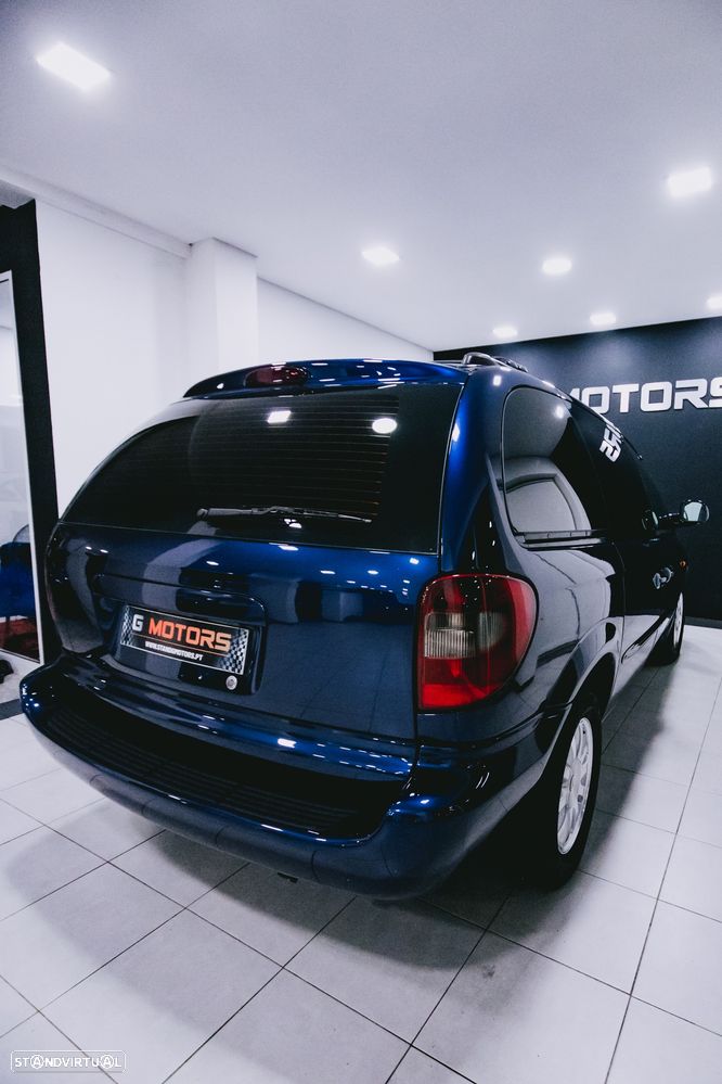 Chrysler Grand Voyager 2.5 CRD LX - 35