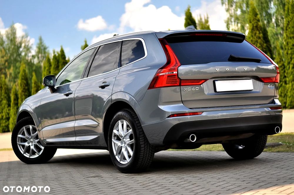 Volvo XC 60 D4 AWD Momentum - 9