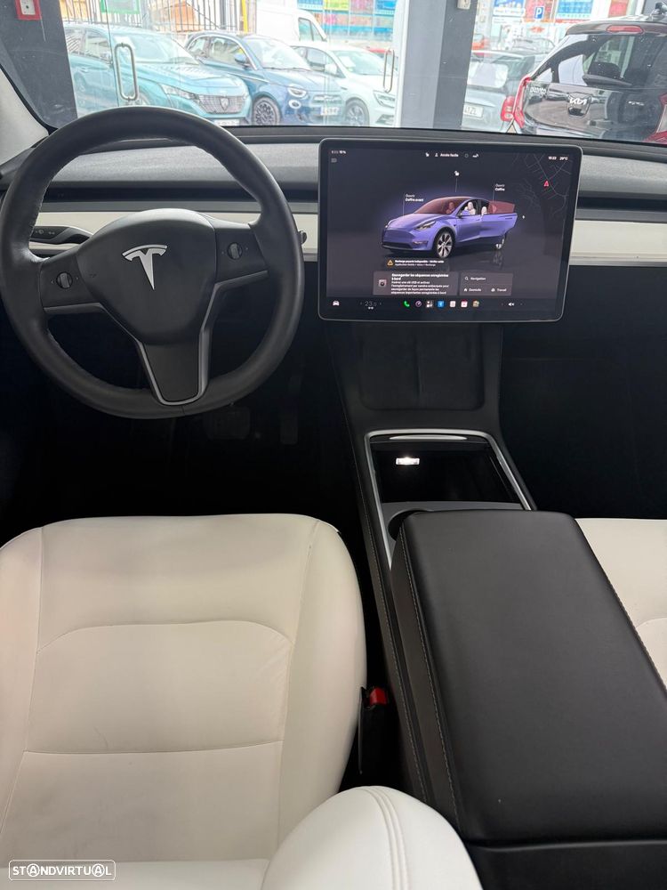 Tesla Model Y Long Range Dual Motor AWD - 10