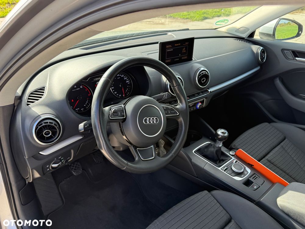 Audi A3 Sportback - 15